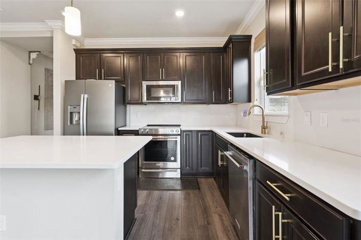 Image No.13-2 Bed Property for sale