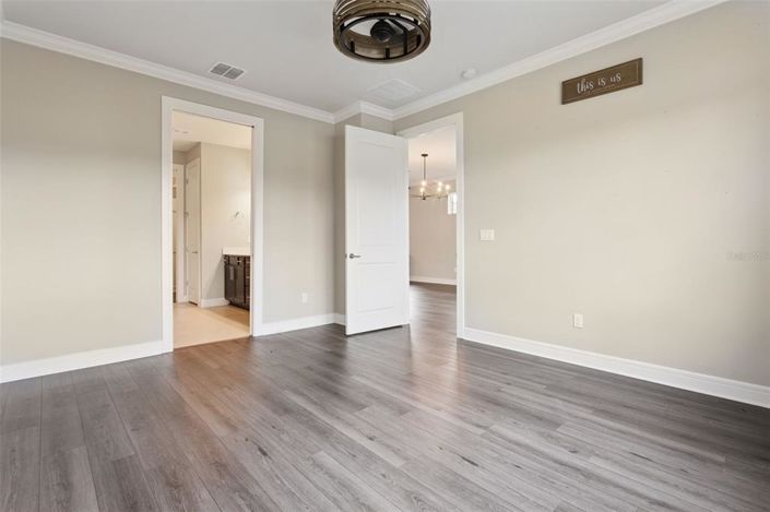 Image No.19-2 Bed Property for sale