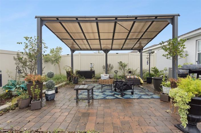 Image No.2-2 Bed Property for sale