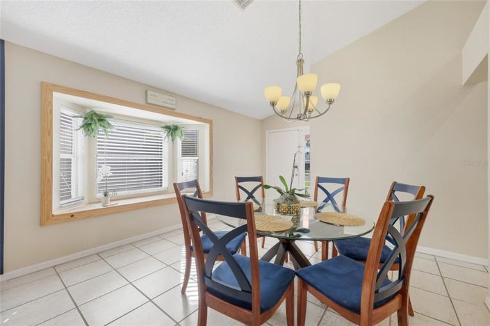 Image No.10-Propriété de 4 chambres à vendre à Kissimmee