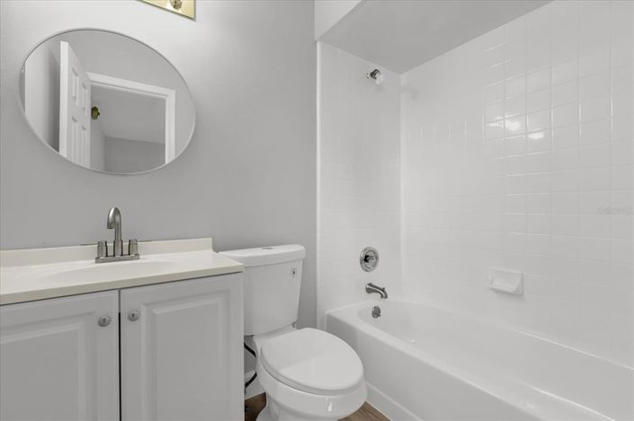 Image No.17-3 Bed House for sale