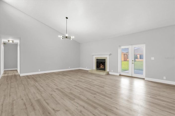 Image No.5-Propriété de 3 chambres à vendre à Kissimmee