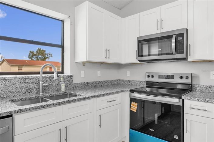 Image No.9-3 Bed House for sale