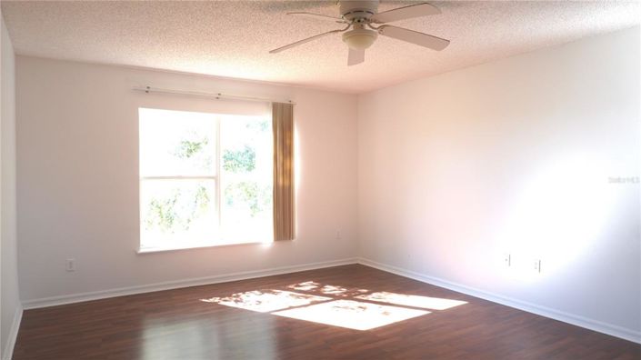 Image No.24-4 Bed Property for sale