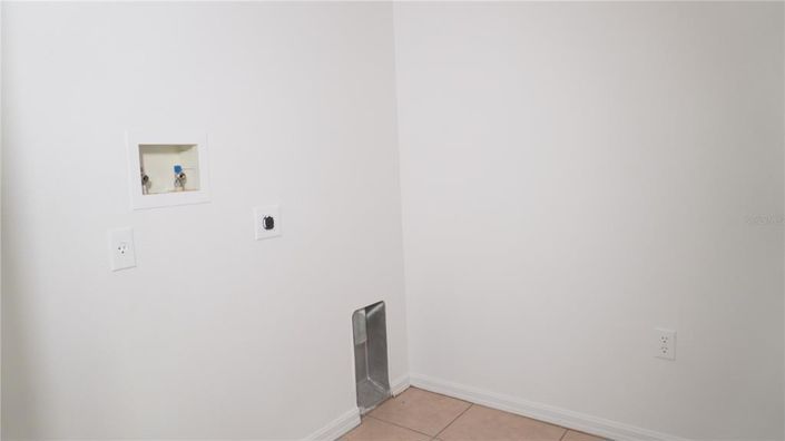 Image No.30-4 Bed Property for sale