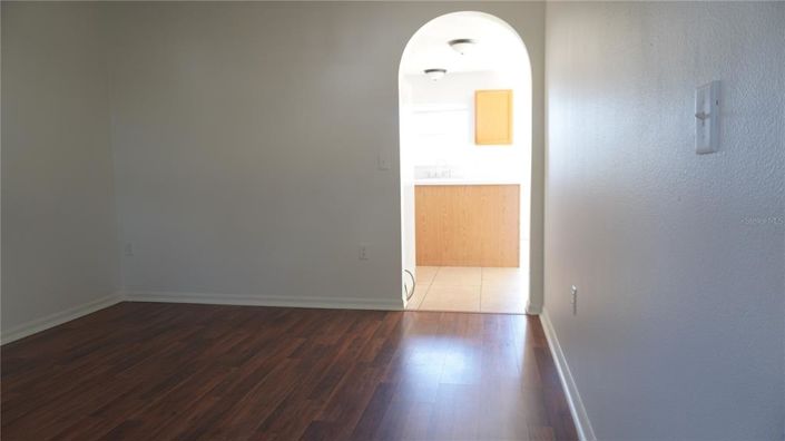 Image No.6-4 Bed Property for sale