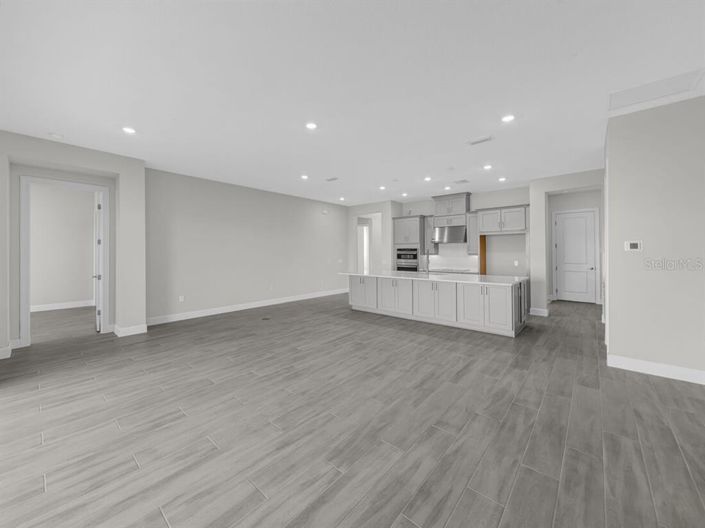 Image No.10-3 Bed Property for sale