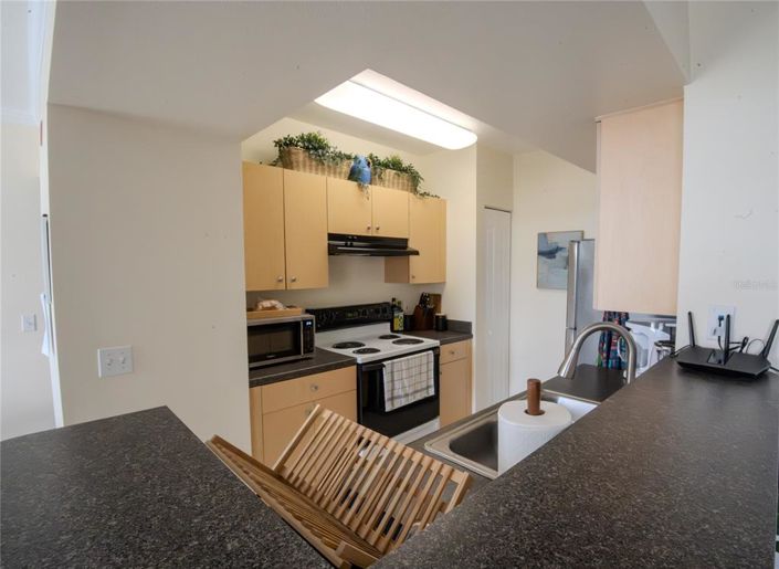 Image No.6-1 Bed Property for sale