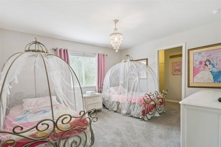 Image No.25-6 Bed Property for sale