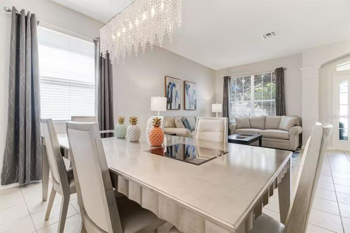 Image No.4-6 Bed House for sale