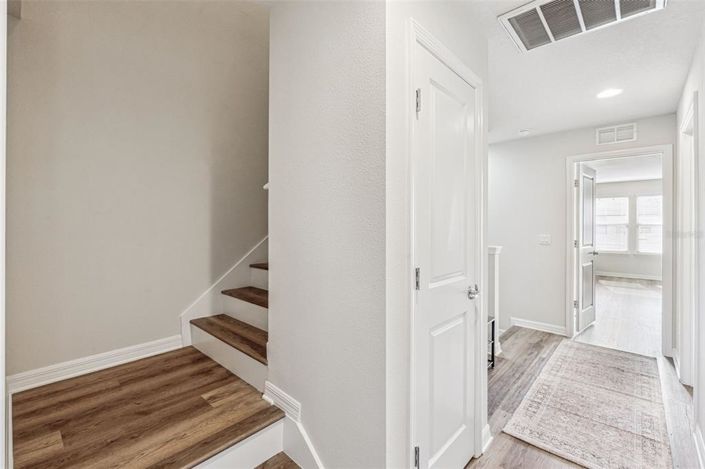 Image No.12-3 Bed Townhouse for sale