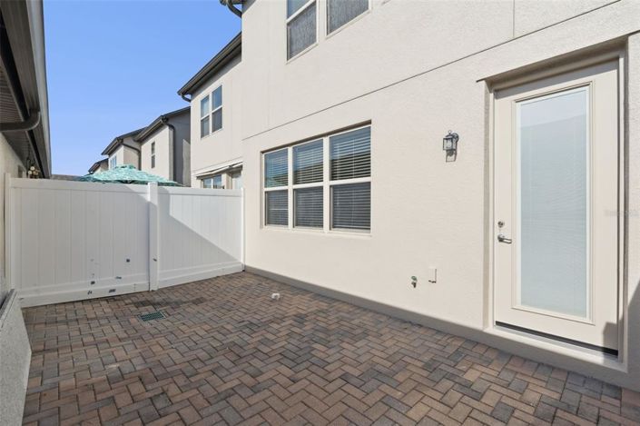 Image No.32-3 Bed Townhouse for sale