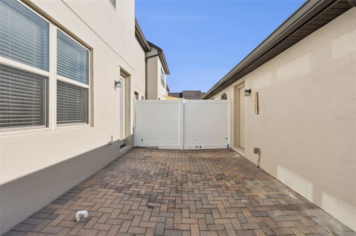 Image No.33-3 Bed Townhouse for sale