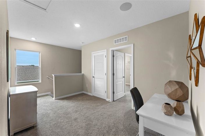 Image No.20-5 Bed Property for sale