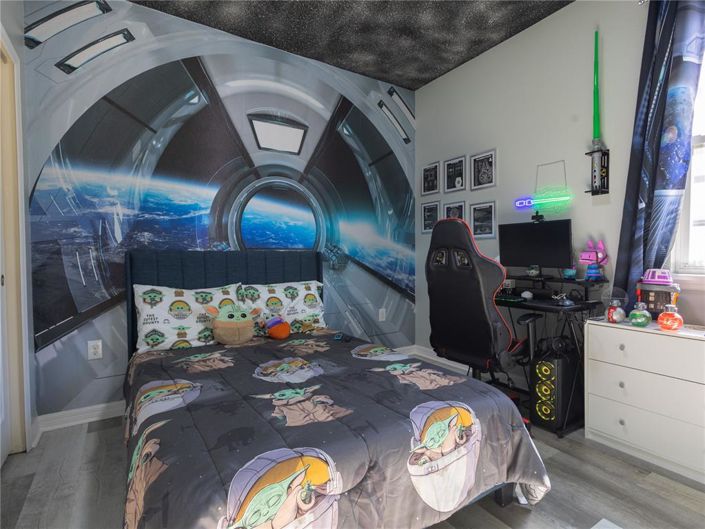 Image No.32-4 Bed Property for sale