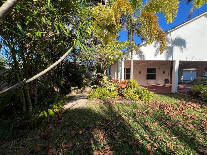 Image No.34-3 Bed House for sale