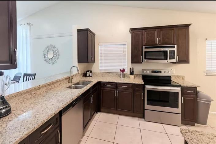 Image No.2-Propriété de 3 chambres à vendre à Kissimmee
