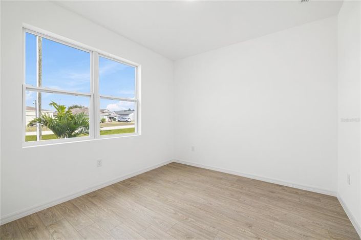 Image No.19-4 Bed Property for sale