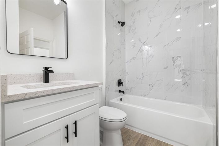 Image No.20-4 Bed Property for sale