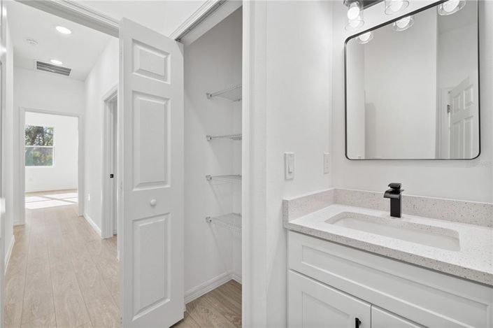 Image No.21-4 Bed Property for sale