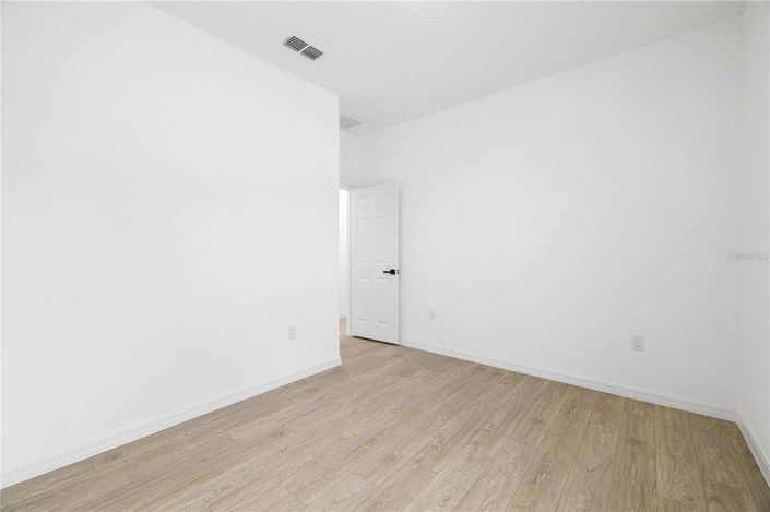 Image No.25-4 Bed Property for sale