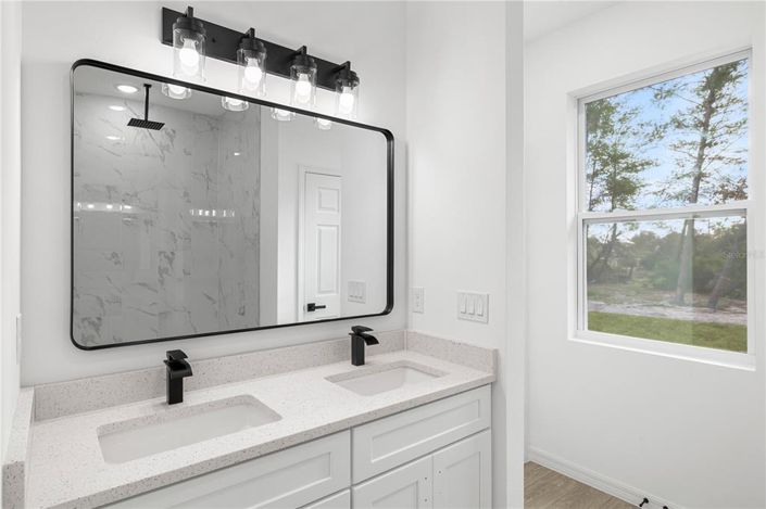 Image No.35-4 Bed Property for sale