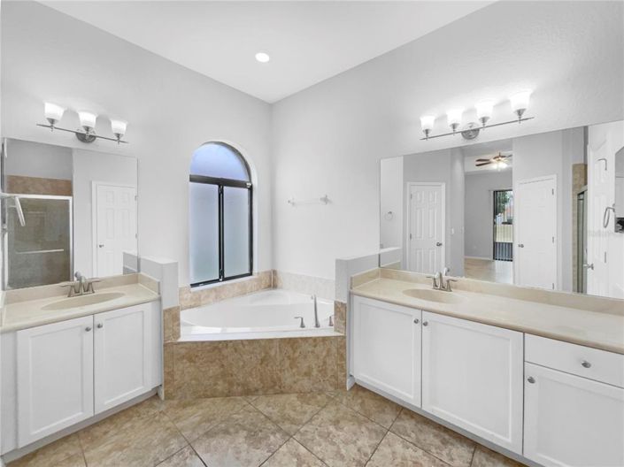 Image No.19-Propriété de 4 chambres à vendre à Kissimmee