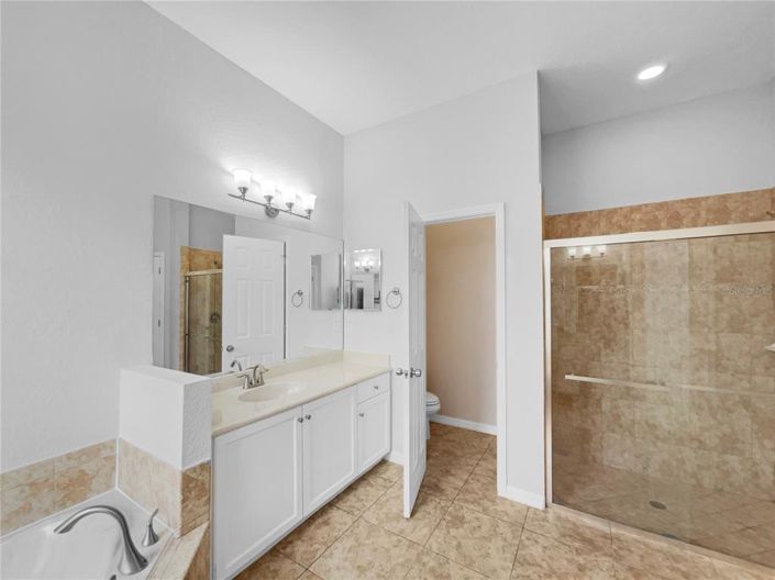 Image No.20-4 Bed House for sale