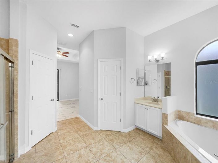 Image No.21-Propriété de 4 chambres à vendre à Kissimmee