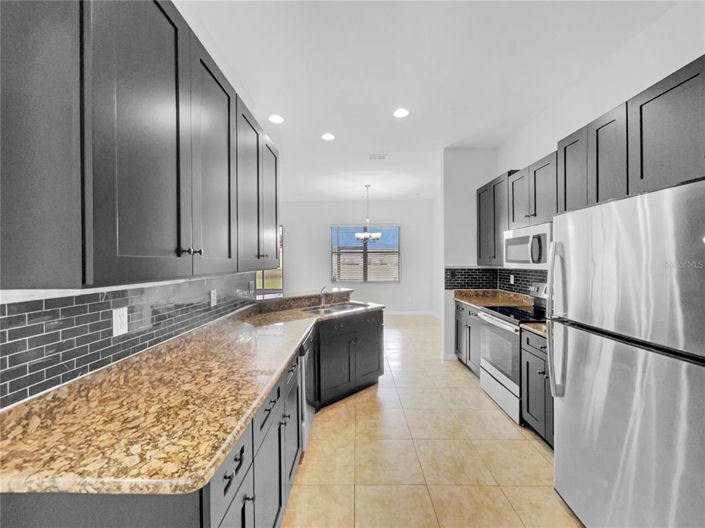 Image No.8-Propriété de 4 chambres à vendre à Kissimmee