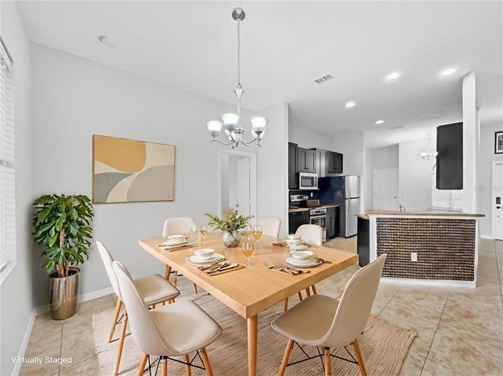 Image No.9-Propriété de 4 chambres à vendre à Kissimmee