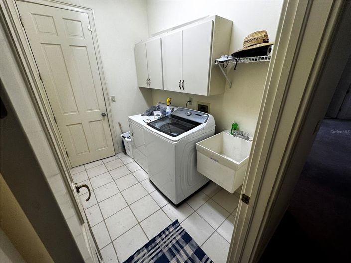 Image No.12-4 Bed Property for sale