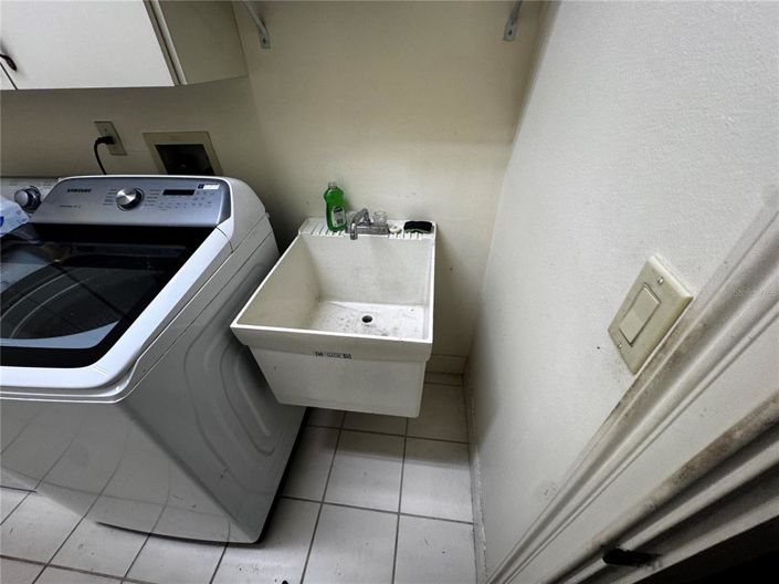 Image No.13-4 Bed Property for sale