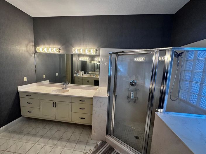 Image No.35-4 Bed Property for sale