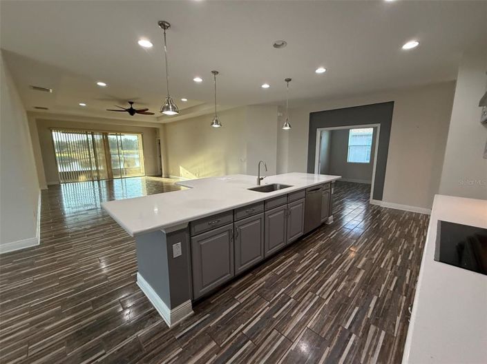 Image No.12-Propriété de 4 chambres à vendre à États-Unis