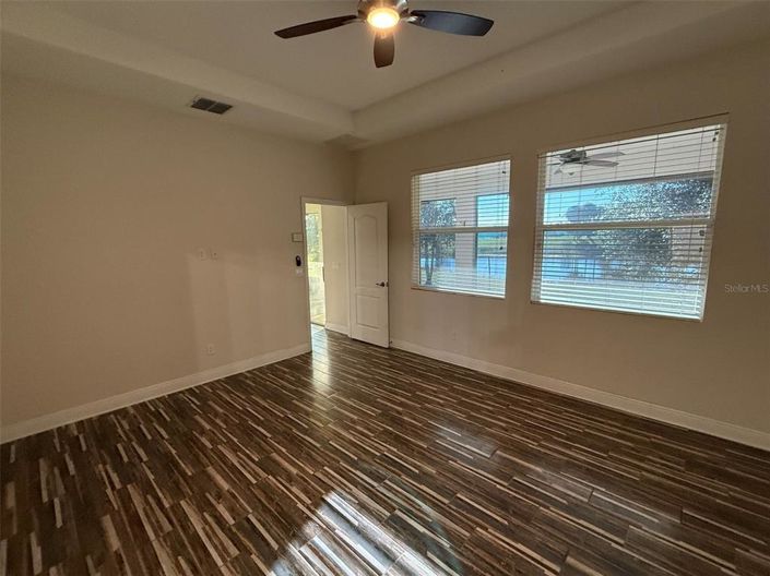 Image No.20-Propriété de 4 chambres à vendre à États-Unis