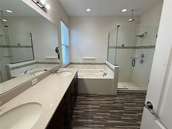 Image No.21-Propriété de 4 chambres à vendre à États-Unis