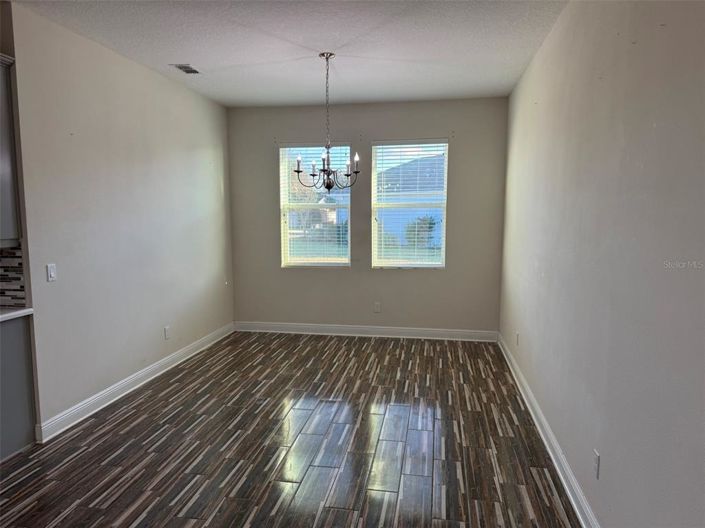 Image No.6-Propriété de 4 chambres à vendre à États-Unis