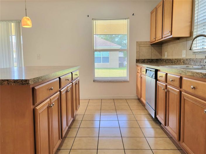 Image No.13-3 Bed Property for sale