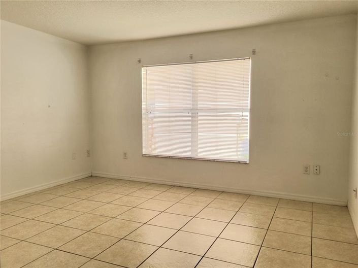 Image No.17-3 Bed Property for sale