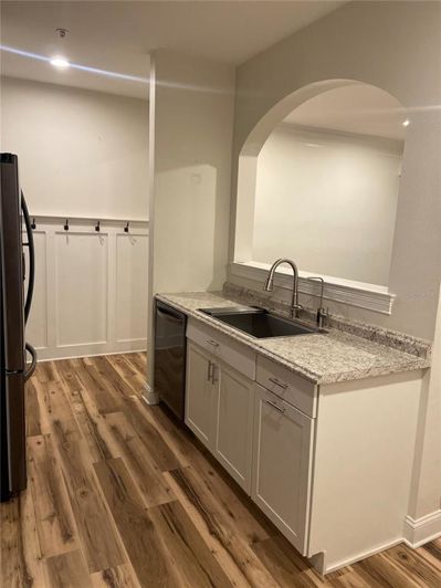 Image No.12-3 Bed Property for sale