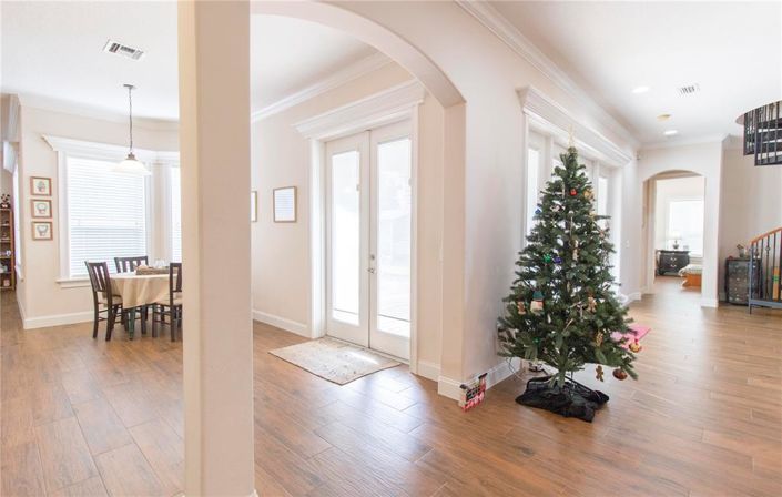 Image No.12-4 Bed House for sale