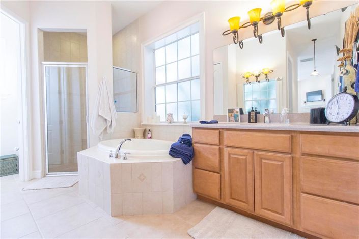 Image No.38-4 Bed House for sale