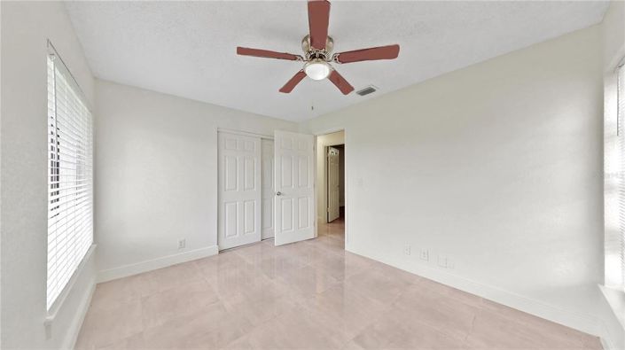 Image No.14-Propriété de 4 chambres à vendre à Kissimmee