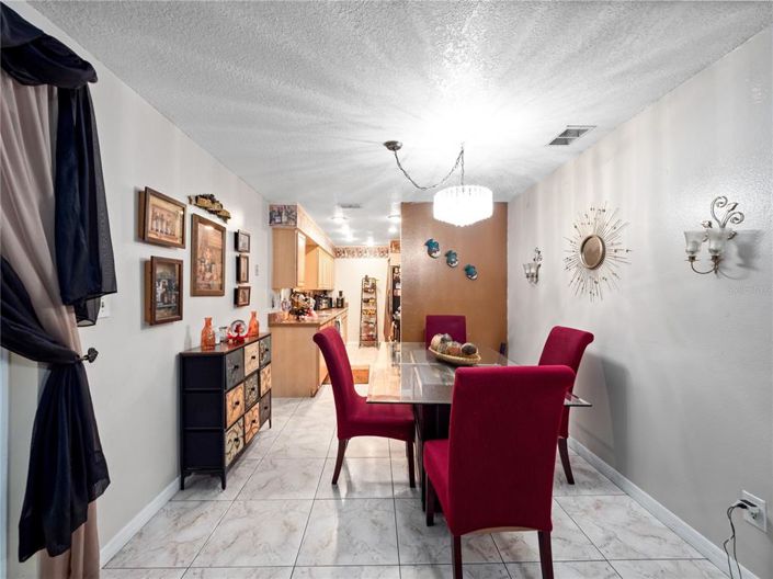 Image No.11-3 Bed Property for sale