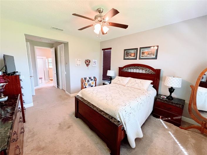 Image No.18-2 Bed Property for sale