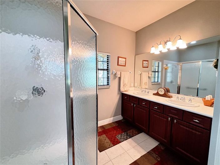 Image No.21-2 Bed Property for sale