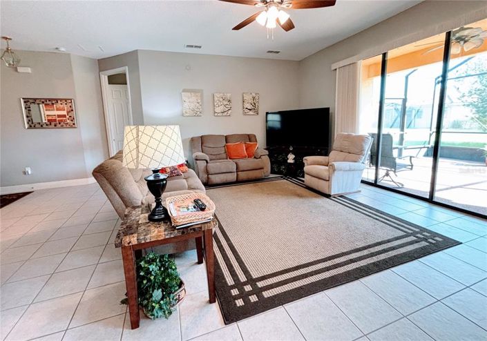 Image No.4-2 Bed Property for sale