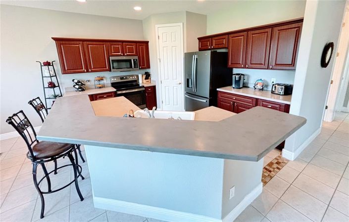 Image No.7-2 Bed Property for sale