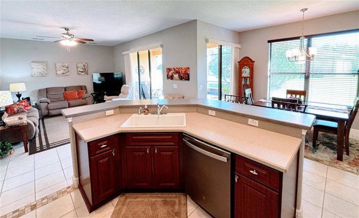 Image No.8-2 Bed Property for sale